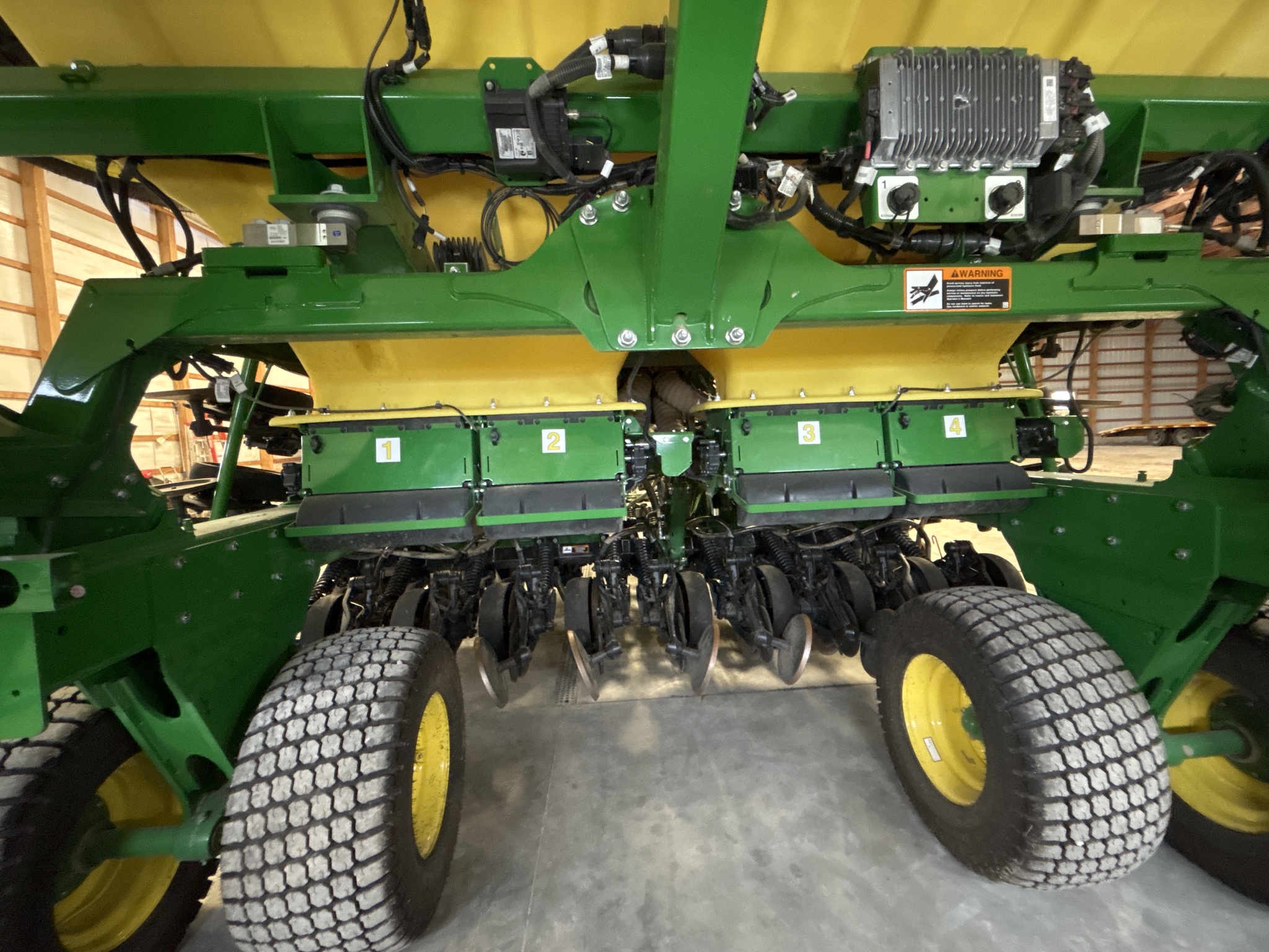 Used 2024 John Deere N530C Air Drills and Seeders at Koenig Equipment in Anna, OH - PhotoXL8