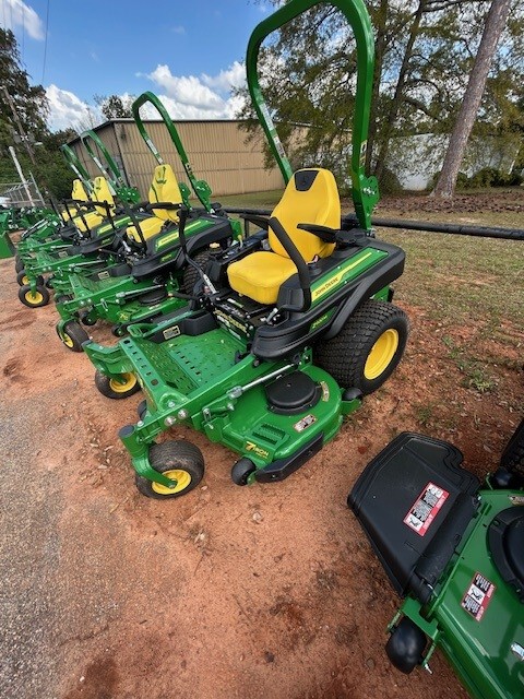 2023 John Deere Z920M Image 2