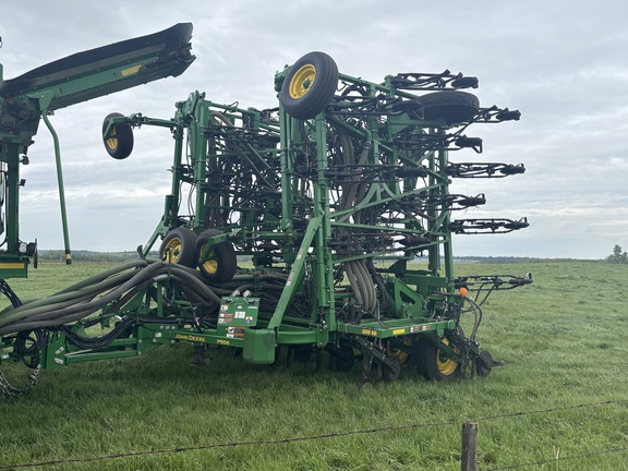 Used 2020 John Deere P556 Air Drills and Seeders at Horizon Ag & Turf in Wetaskiwin, AB - Photo24