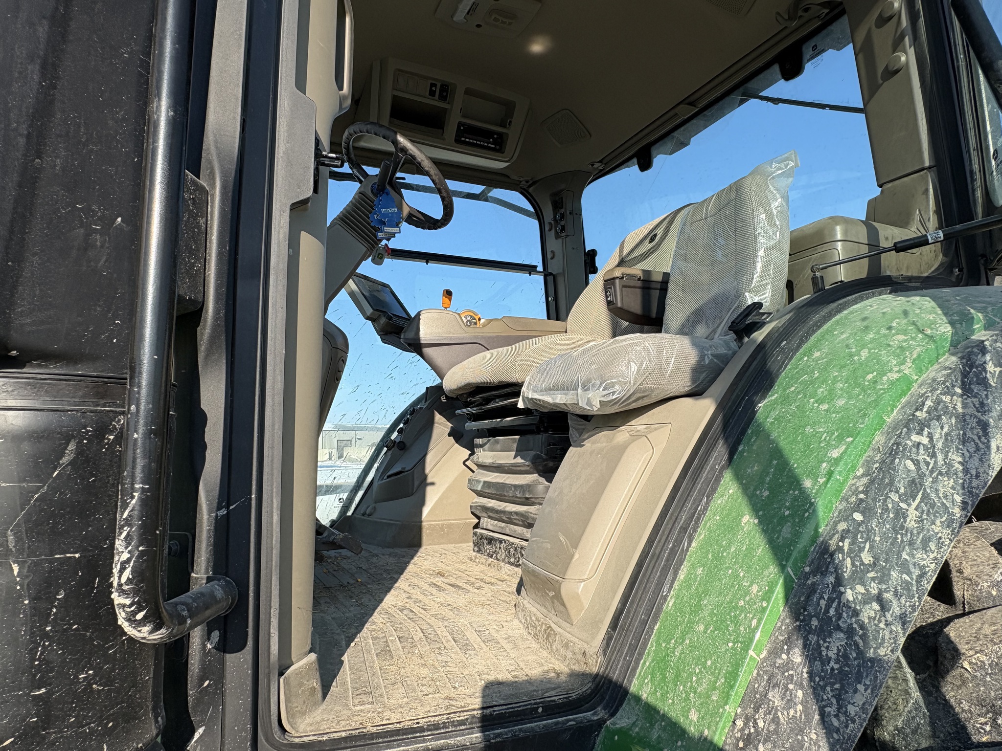 2023 John Deere 7R 270 Image 9