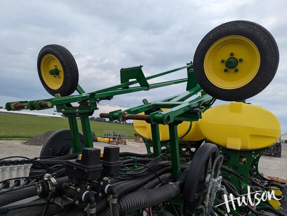 Photo of 2011 John Deere 1770NT CCS