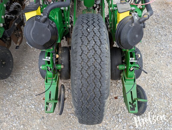 Photo of 2011 John Deere 1770NT CCS