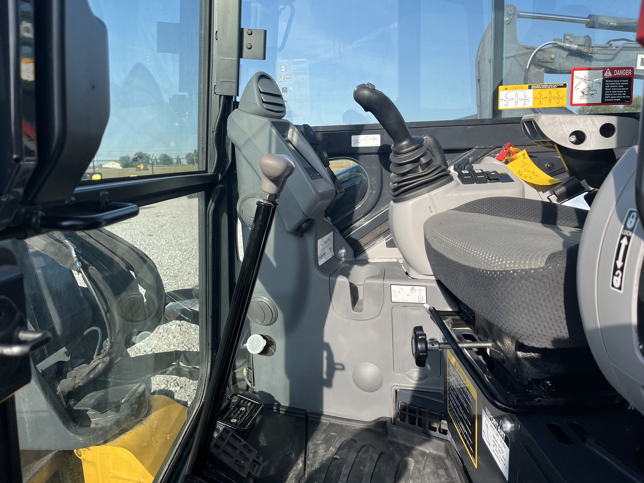 2024 John Deere 60 P Image 9