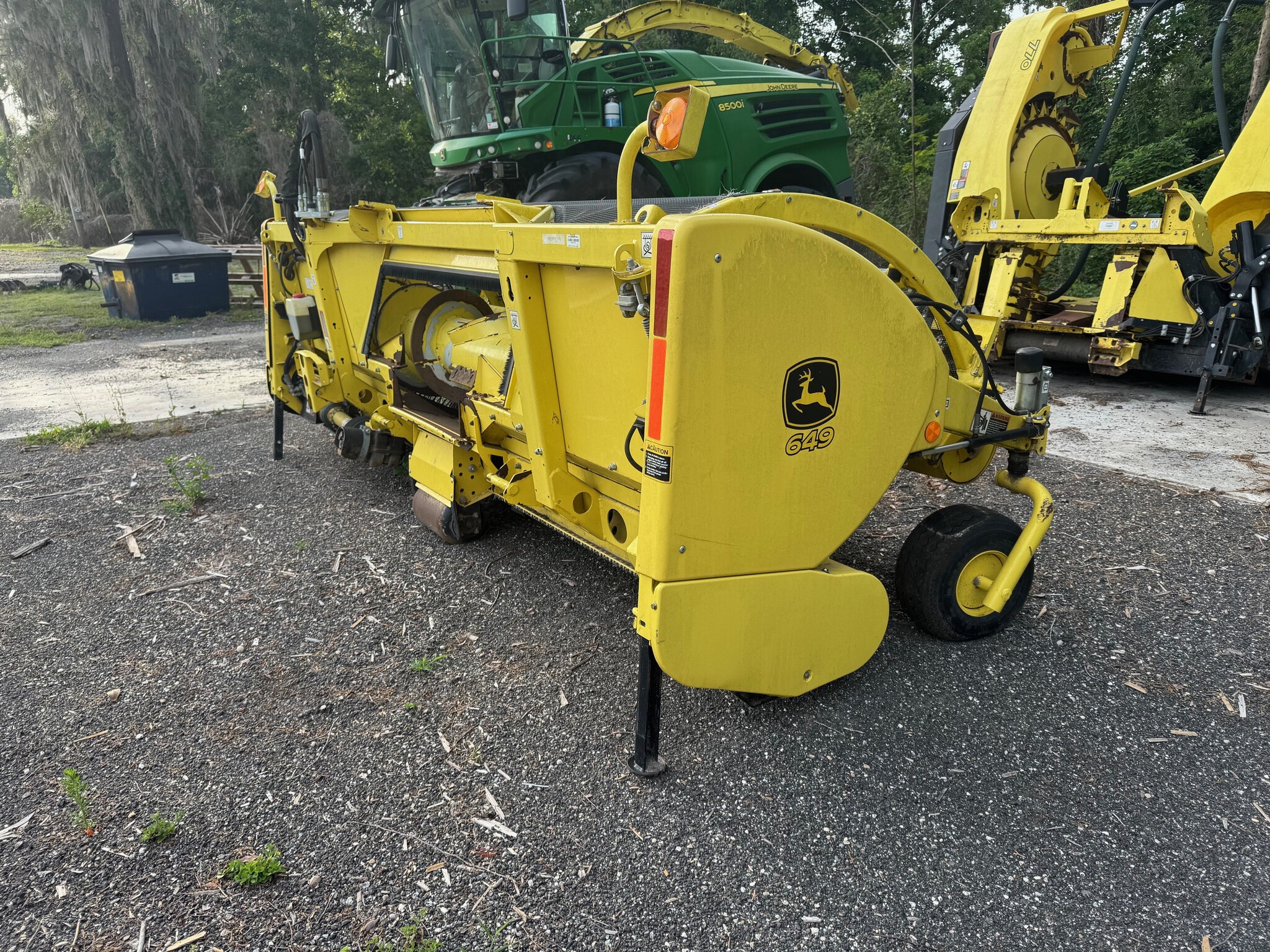 2017 John Deere 649 Image 4