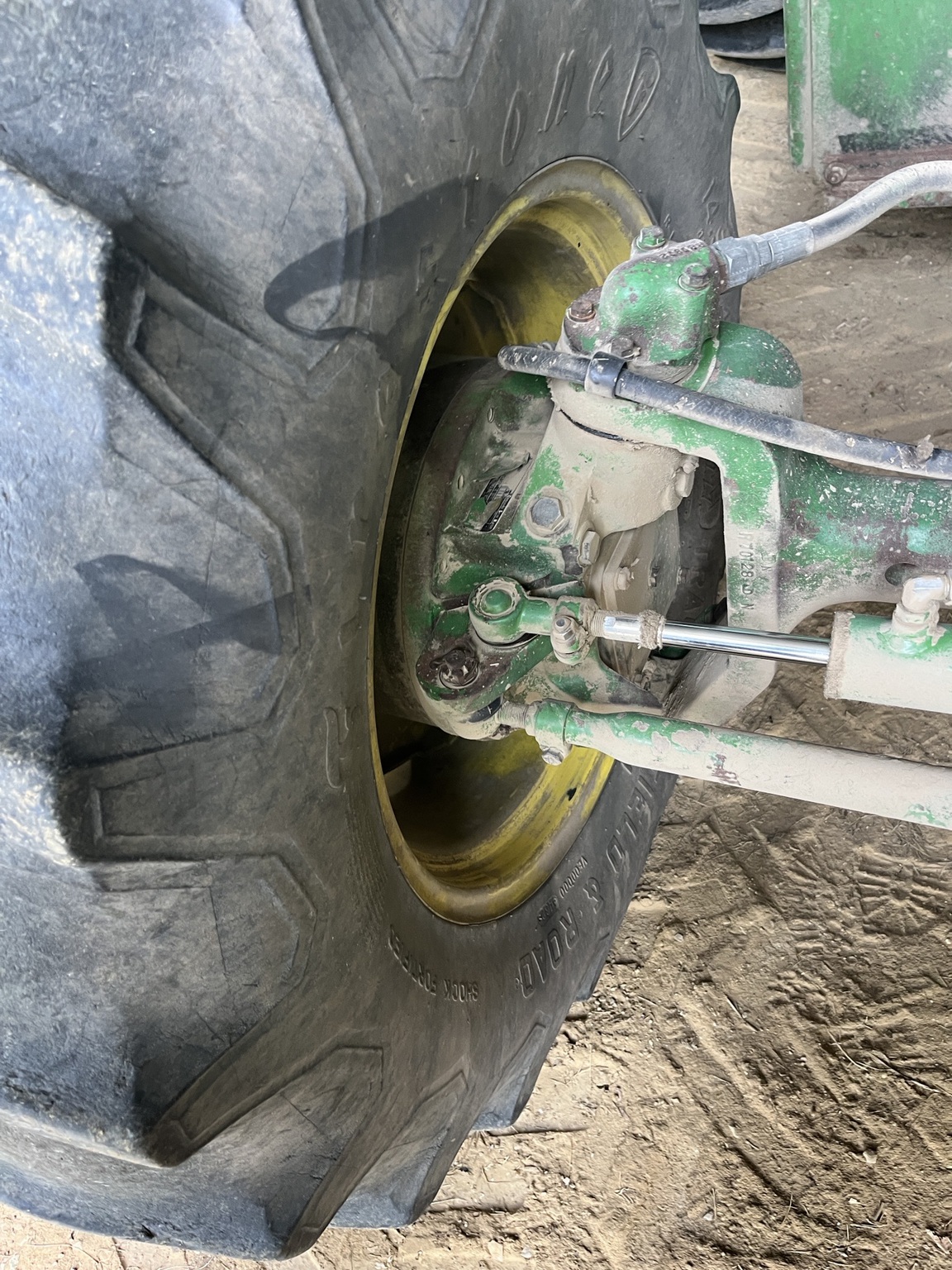 1992 John Deere 5830 Image 12