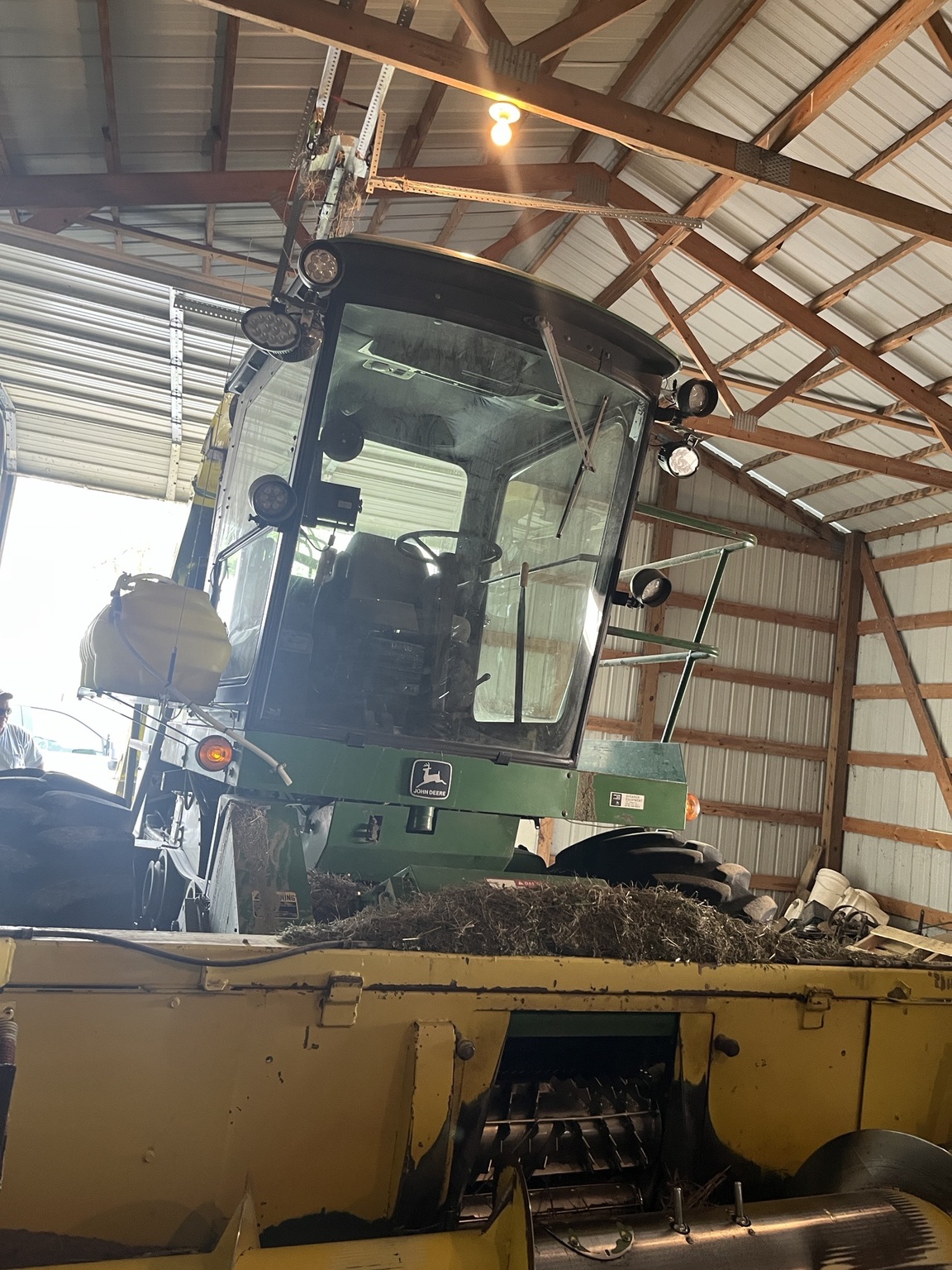 1992 John Deere 5830 Image 4