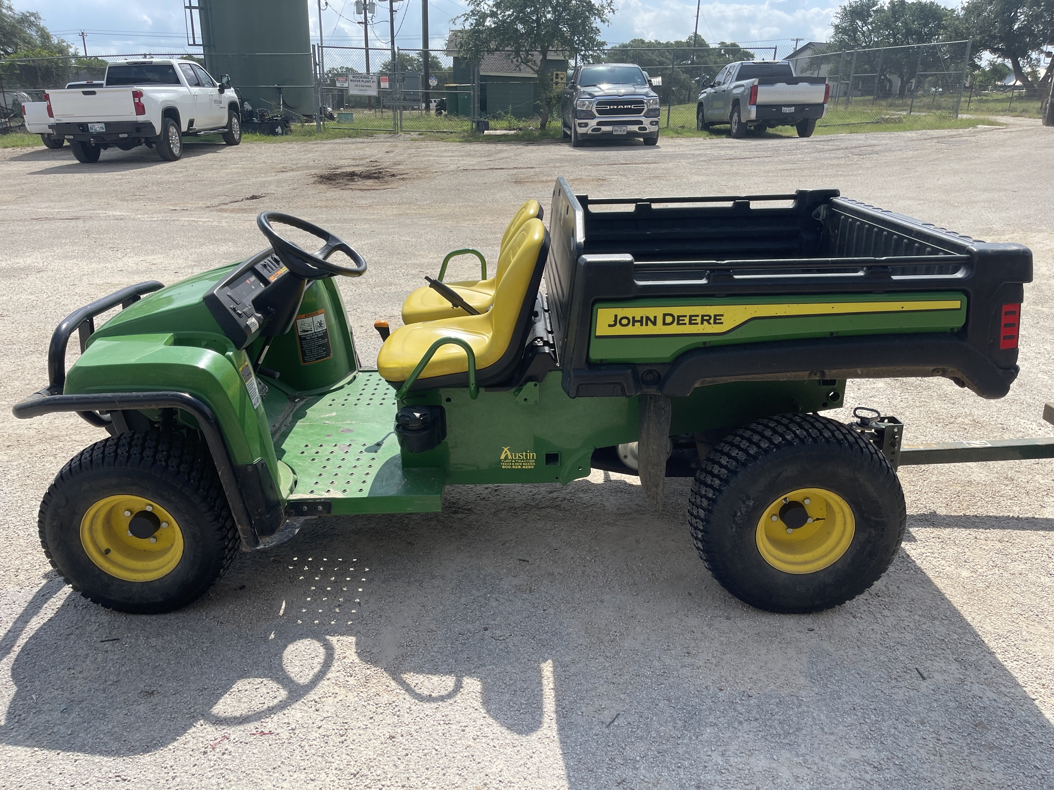 2021 John Deere Tx Turf Image 1