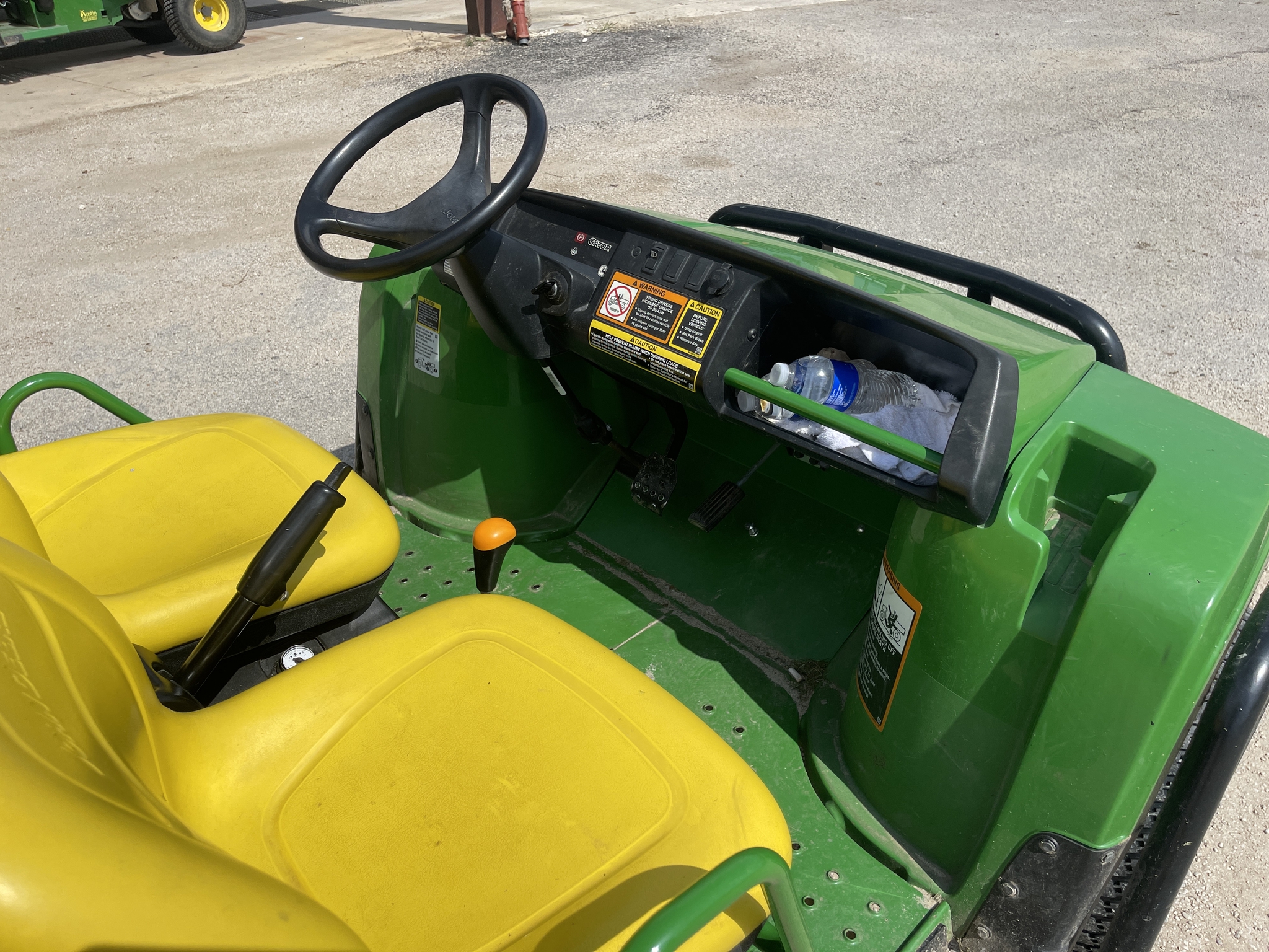 2021 John Deere Tx Turf Image 10
