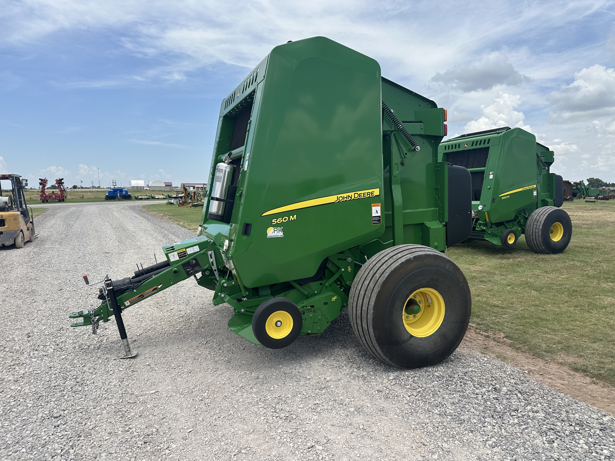 2022 John Deere 560M Image 2