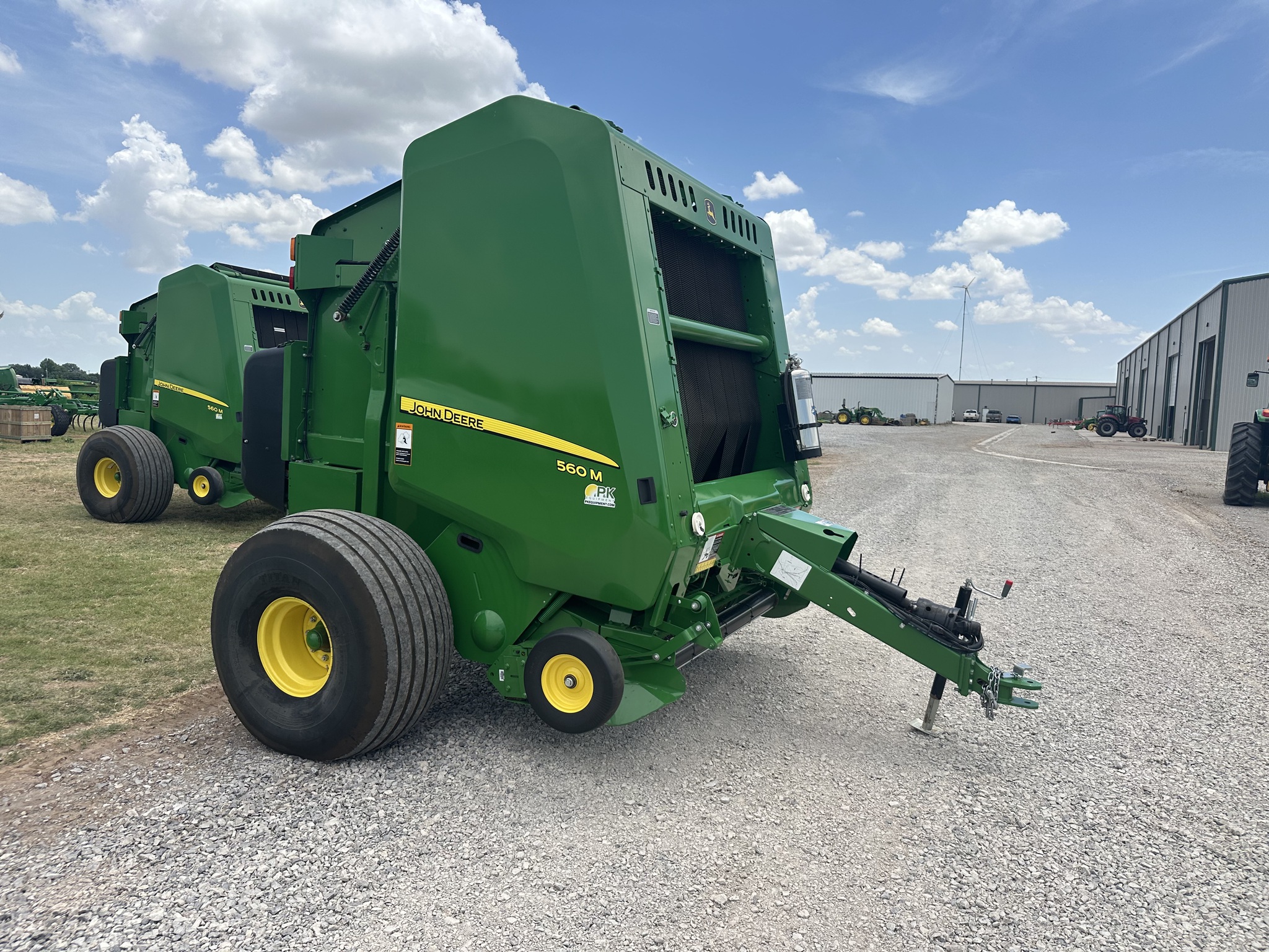 2022 John Deere 560M Image 11