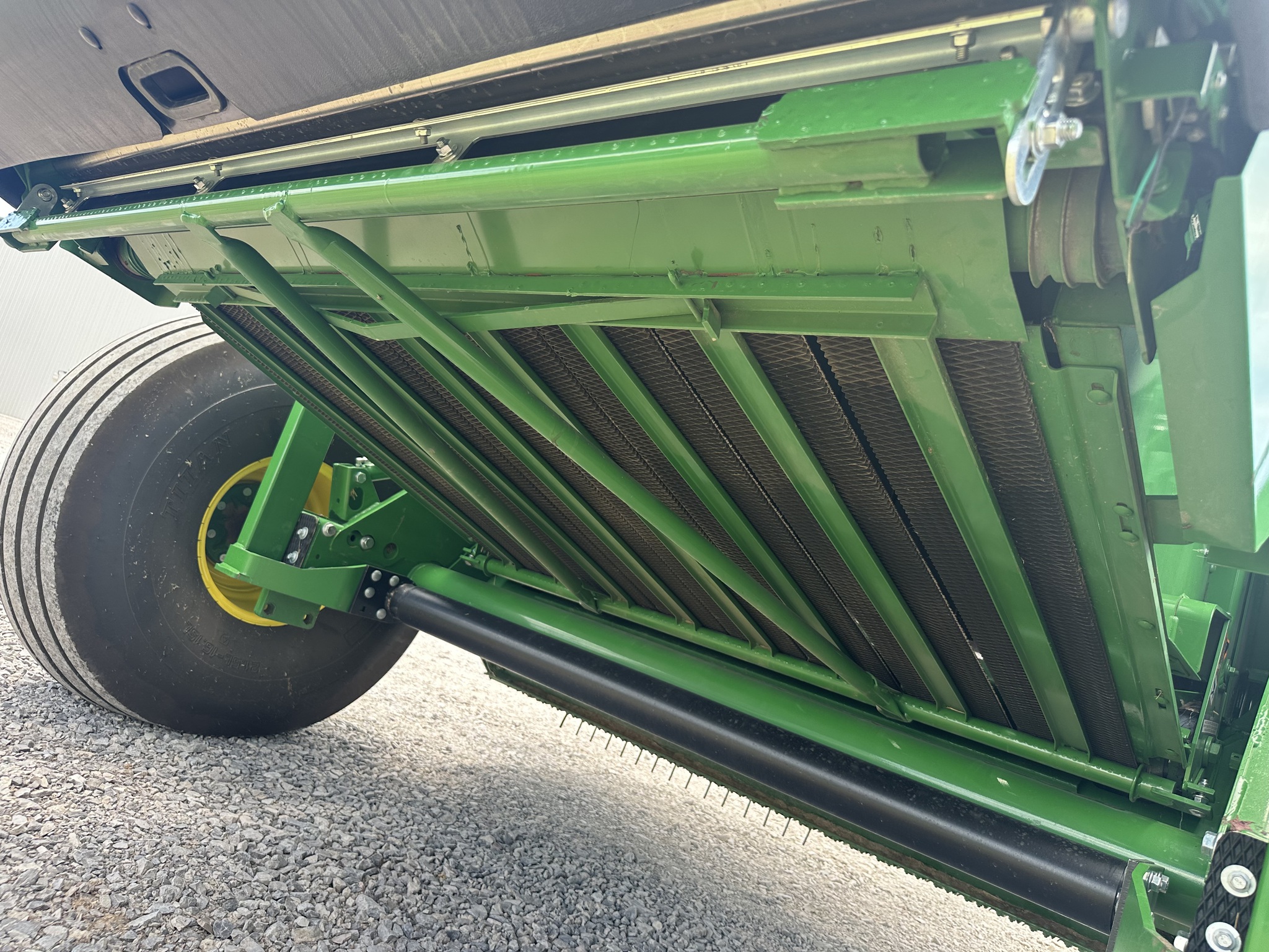 2022 John Deere 560M Image 25