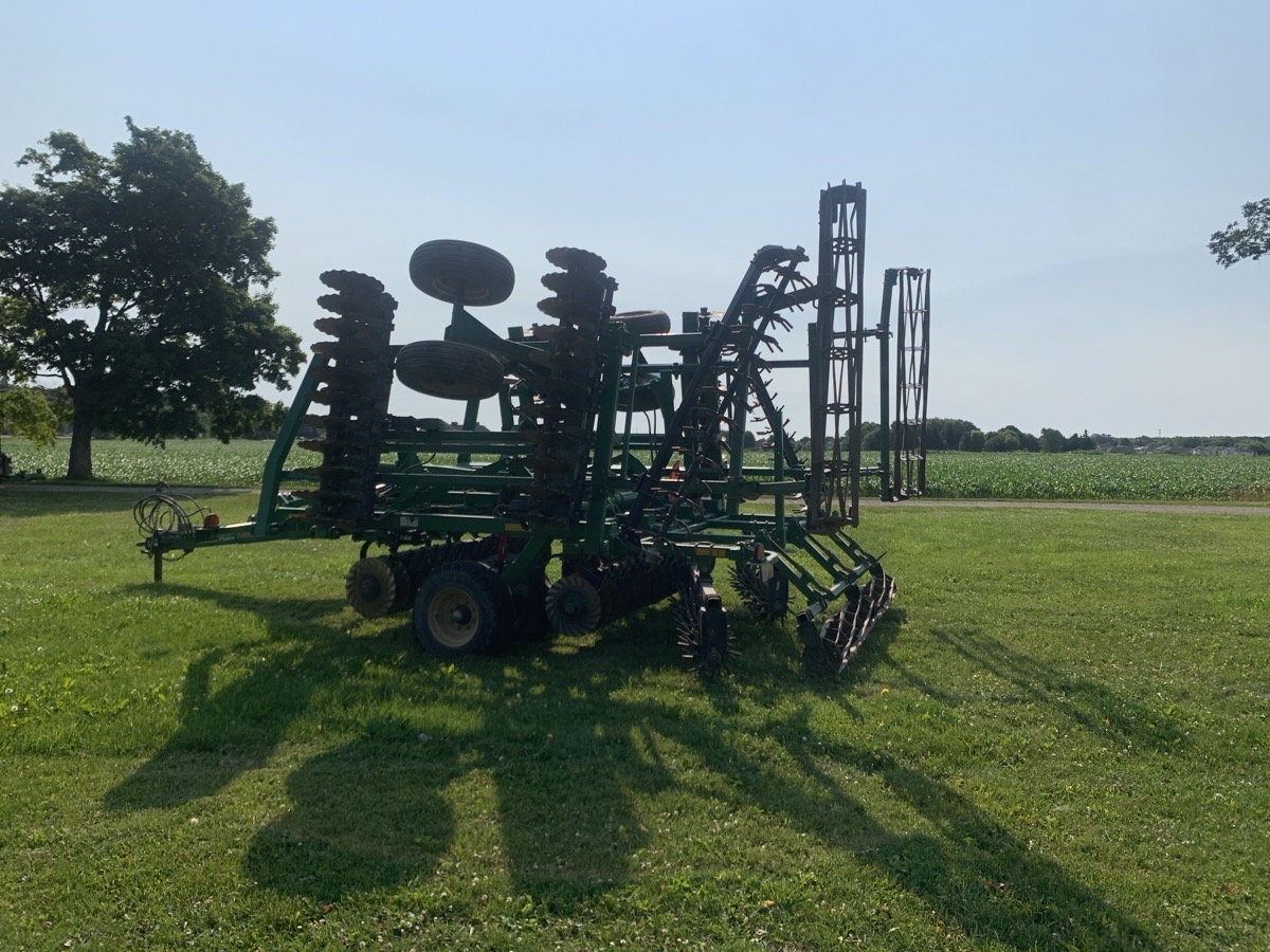 2019 Great Plains 2400TM Image 3