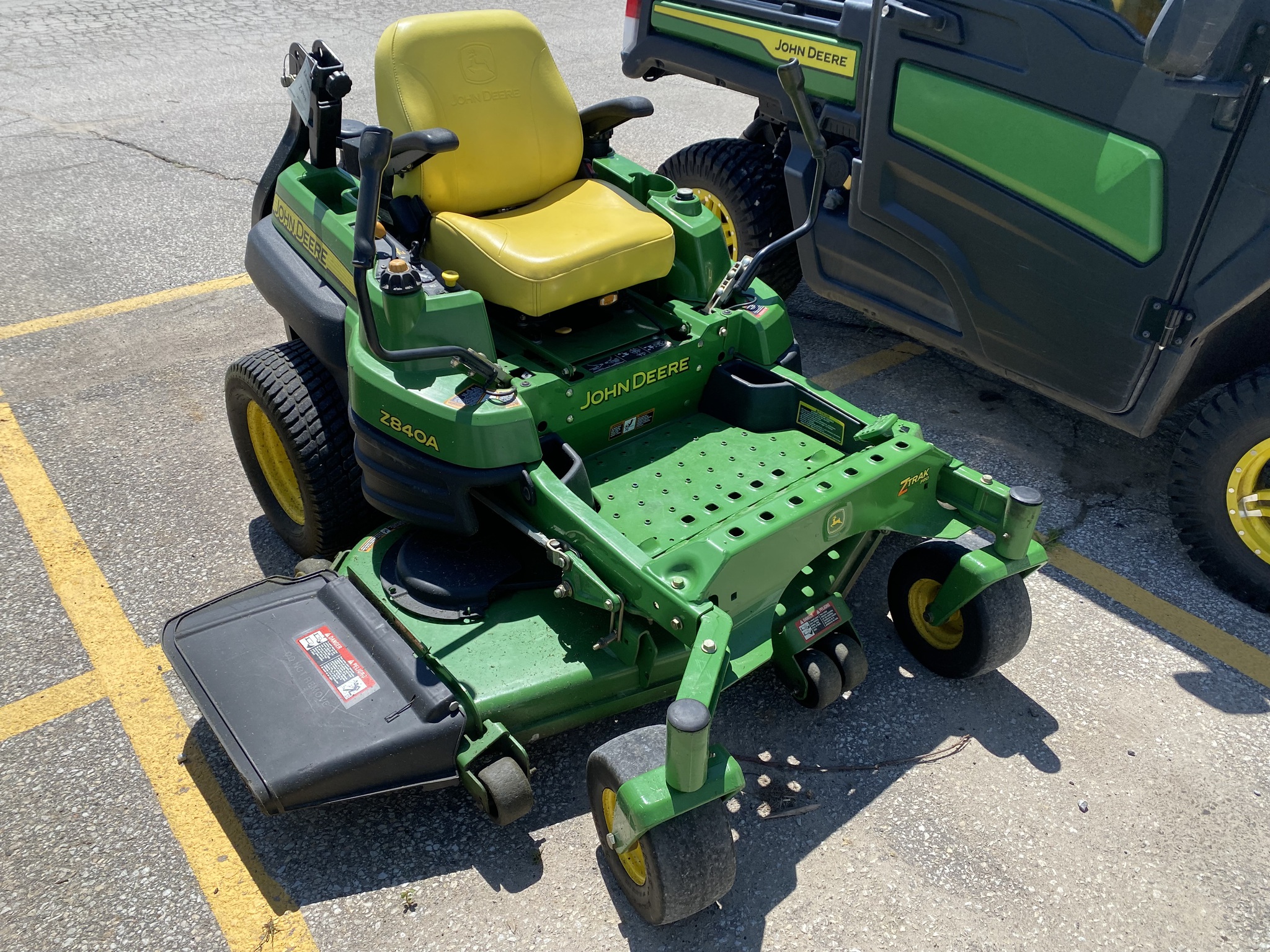 2008 John Deere Z840A Image 4