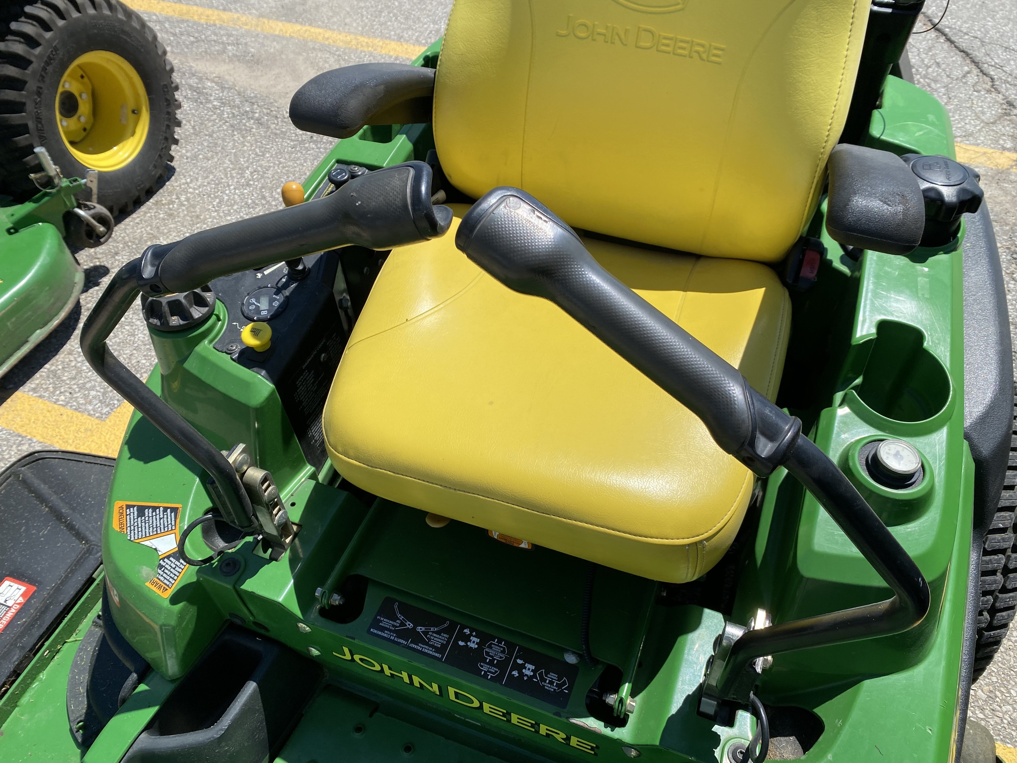 2008 John Deere Z840A Image 8