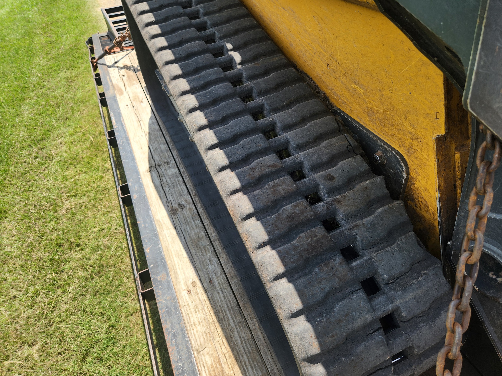 2023 John Deere 333G Image 20
