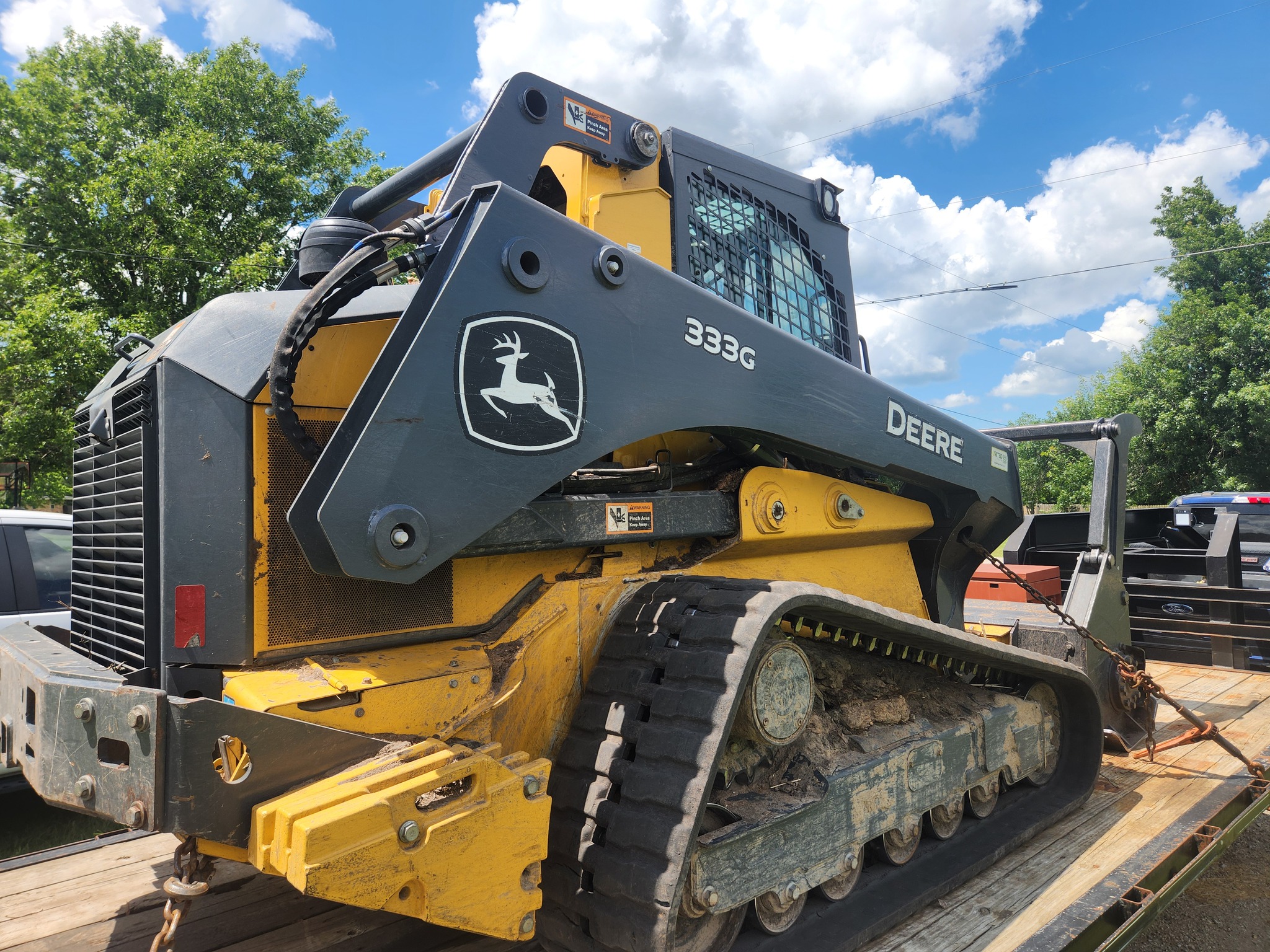 2023 John Deere 333G Image 7
