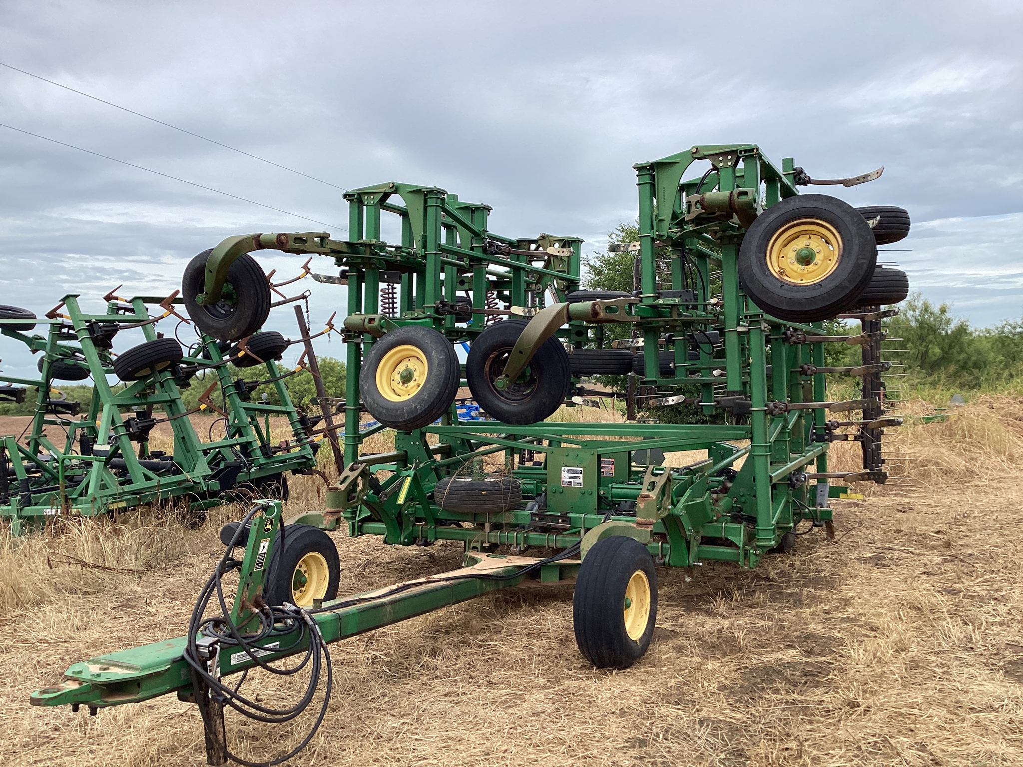 2007 John Deere 2410 Image 1