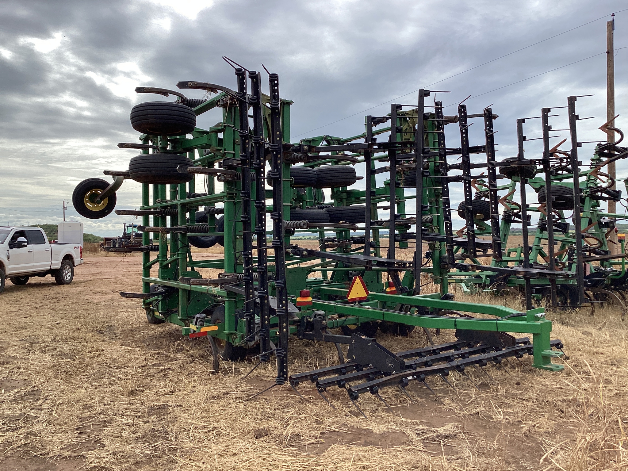 2007 John Deere 2410 Image 5