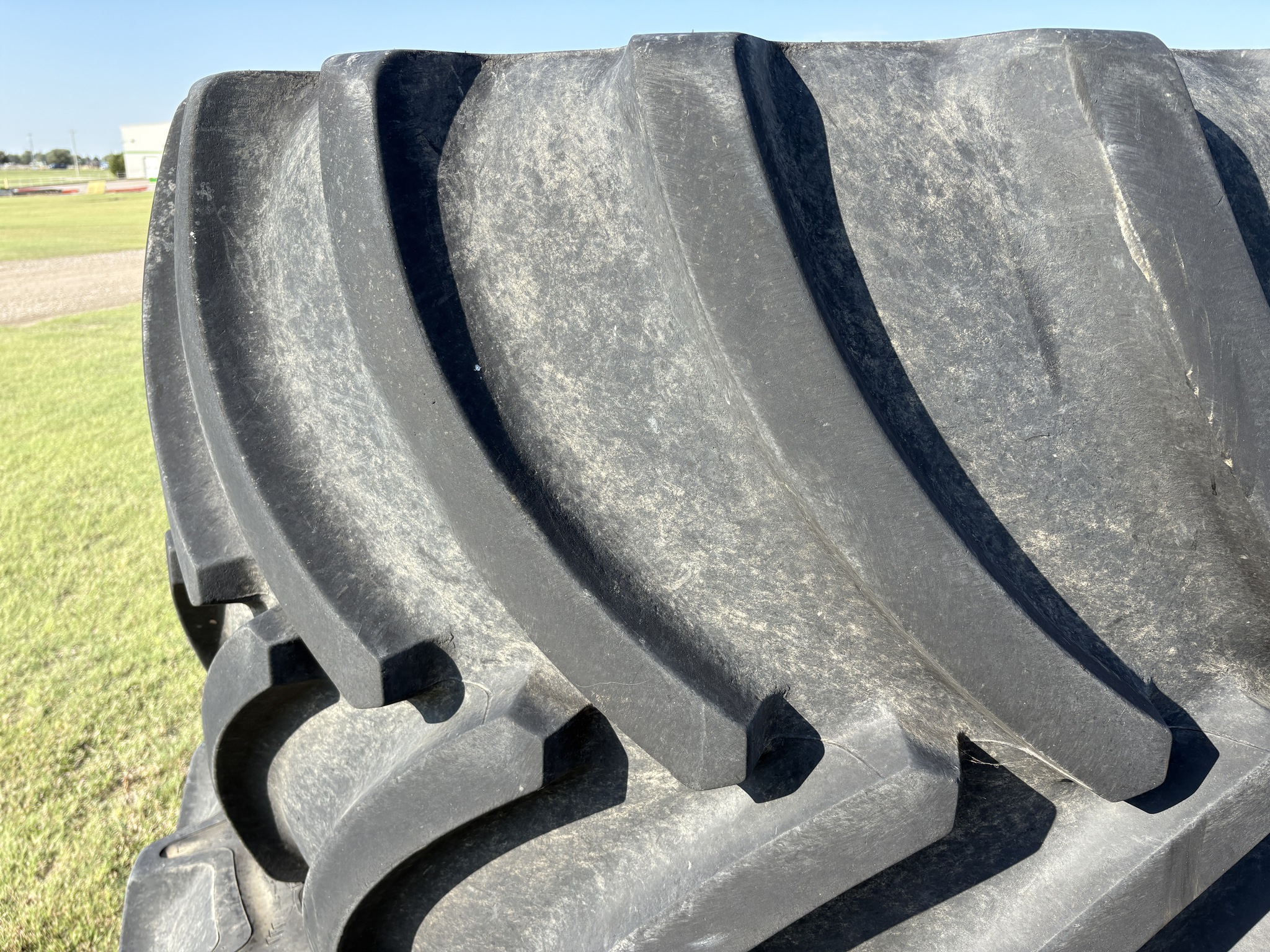 Goodyear LSW 1100/45R46 Image 3