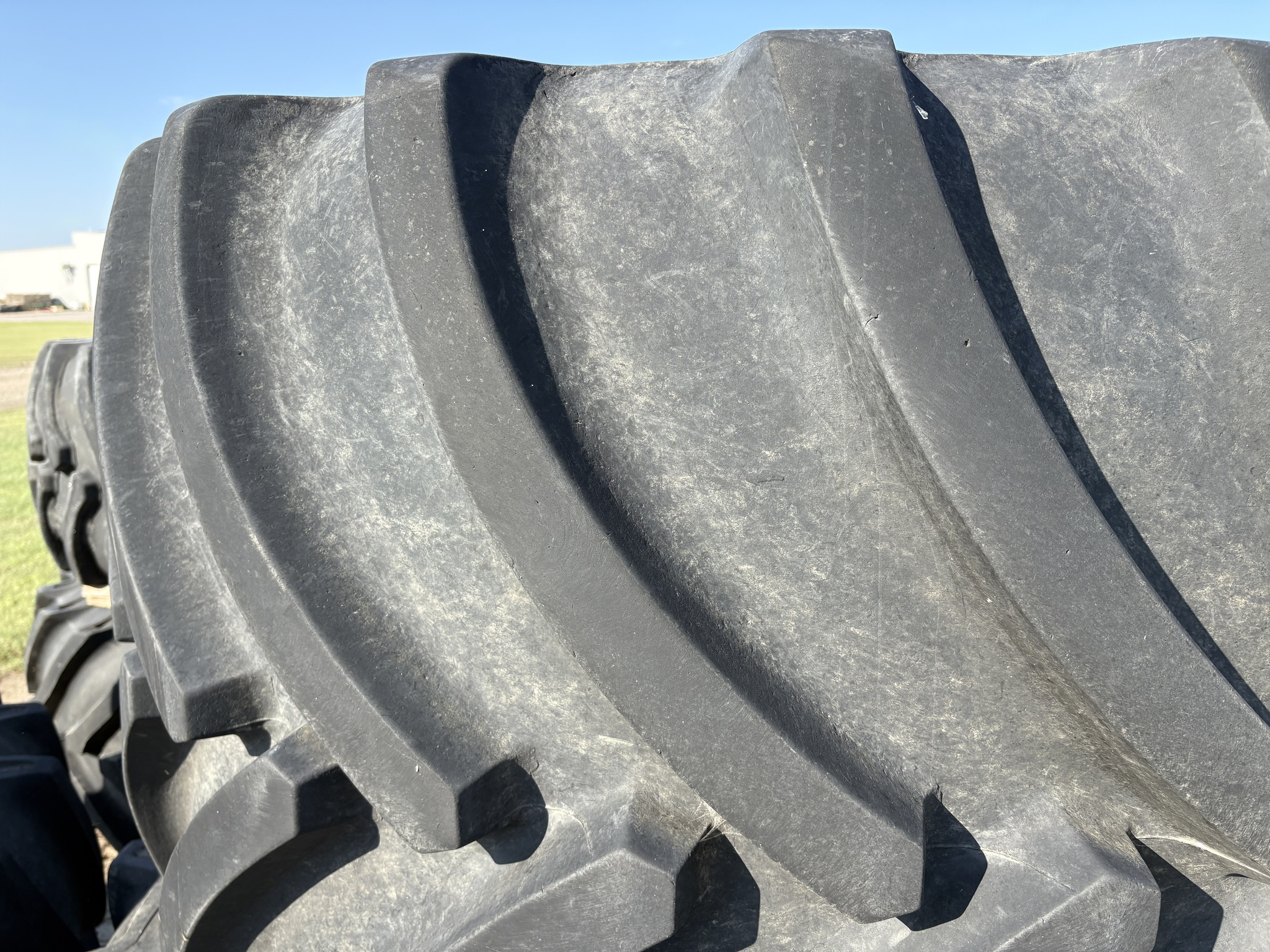 Goodyear LSW 1100/45R46 Image 4