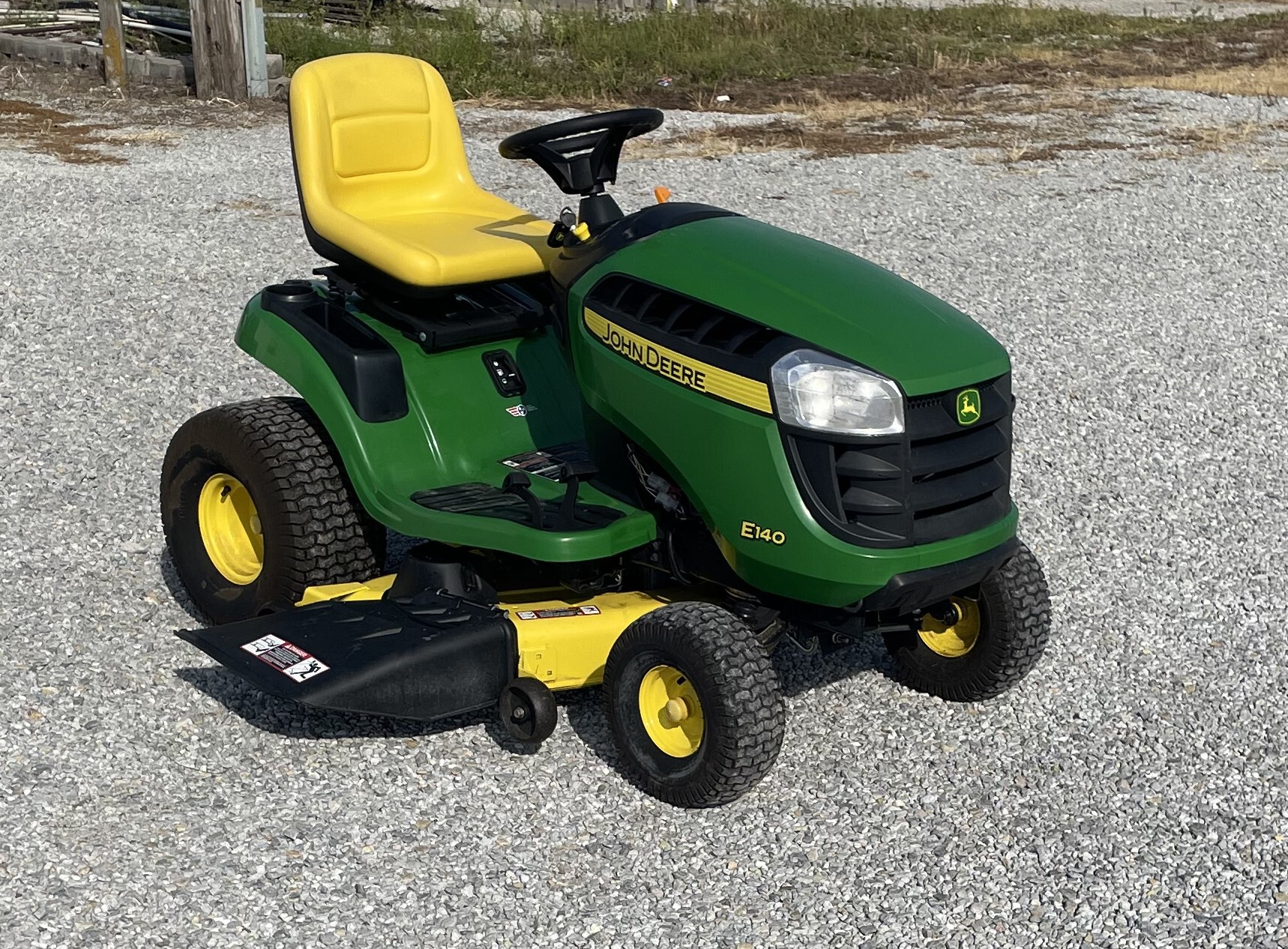2020 John Deere E140 Image 3