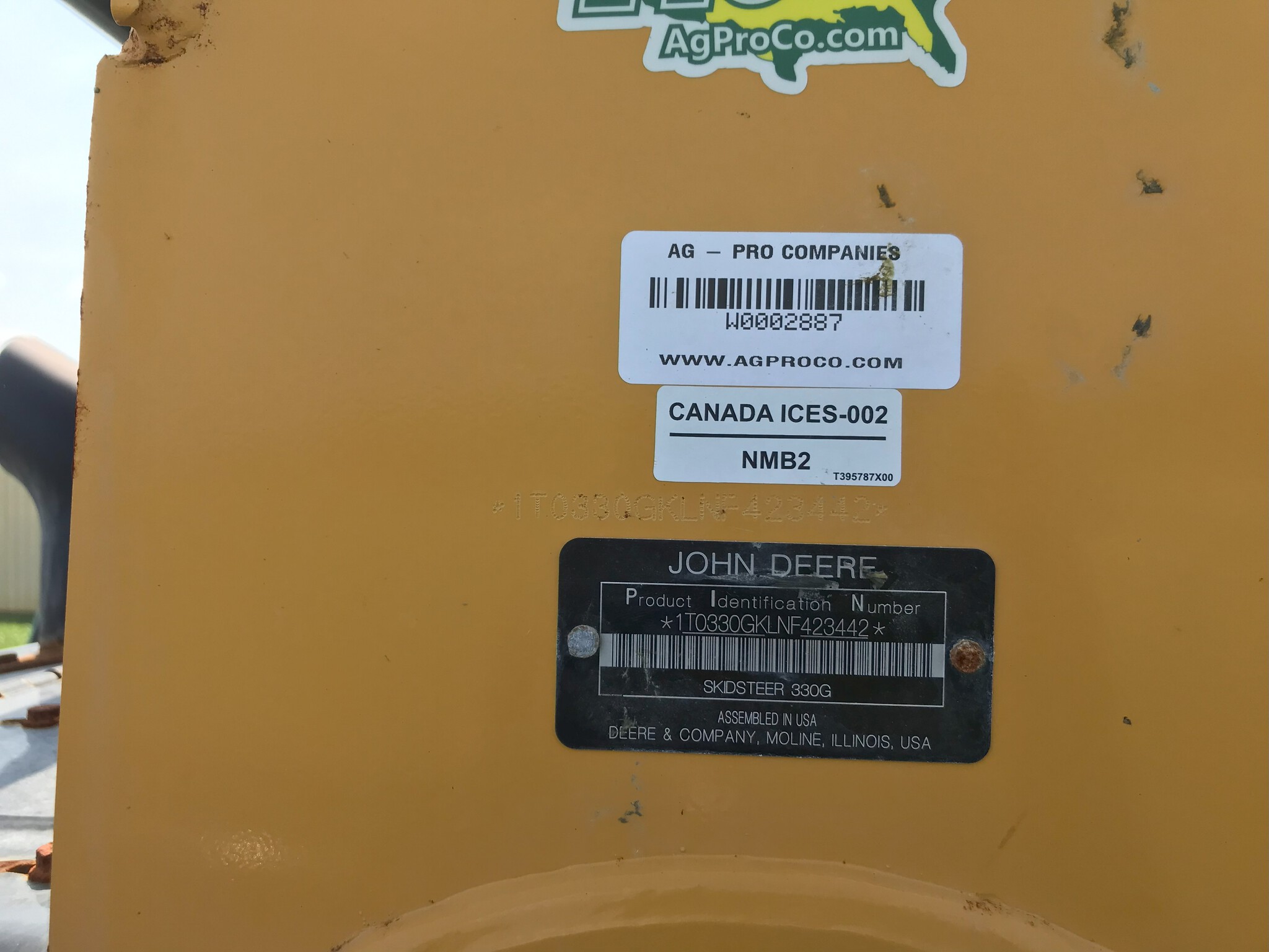 2022 John Deere 330G Image 11