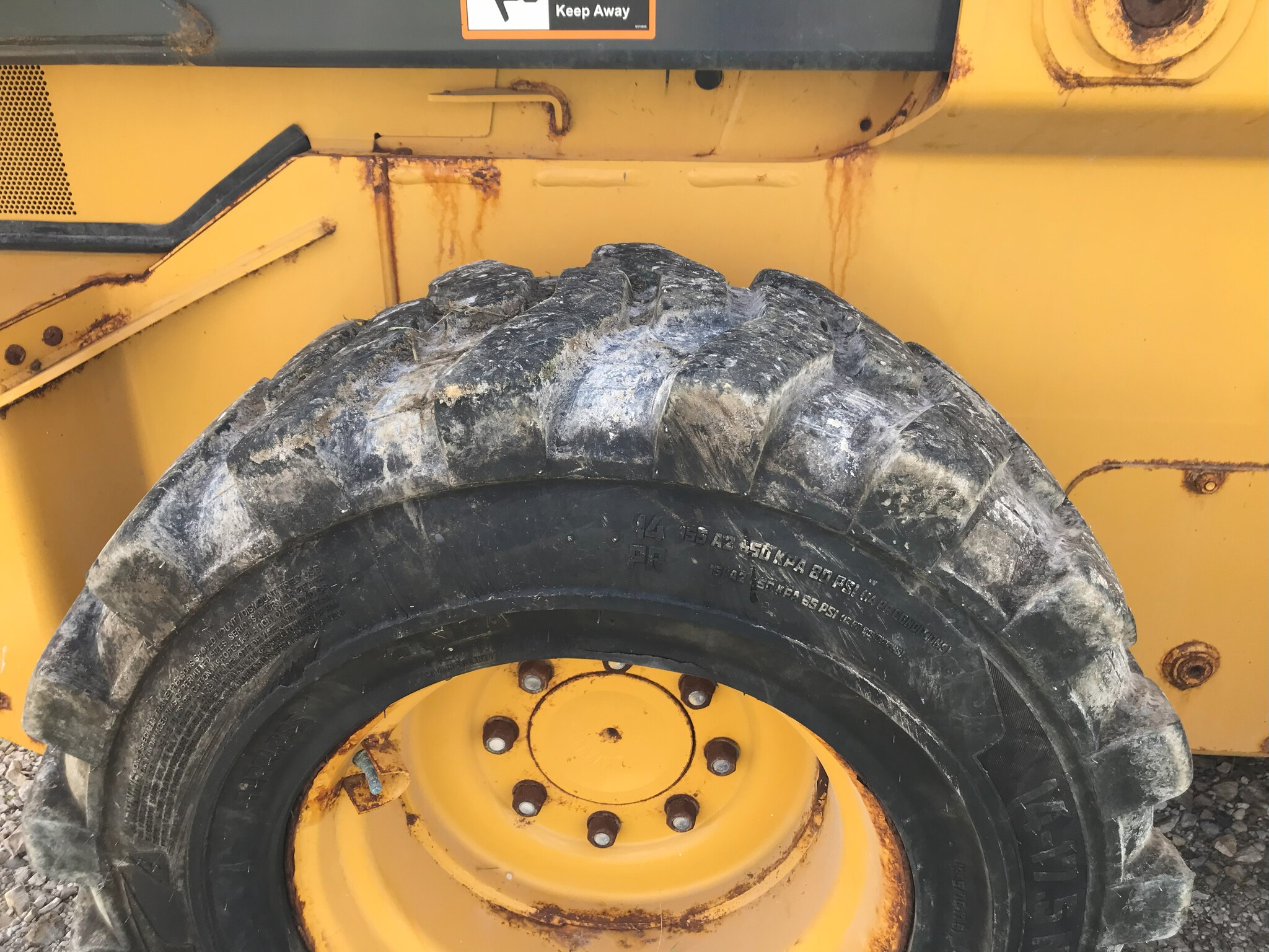 2022 John Deere 330G Image 10
