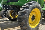 2022 John Deere 3032E Image 40