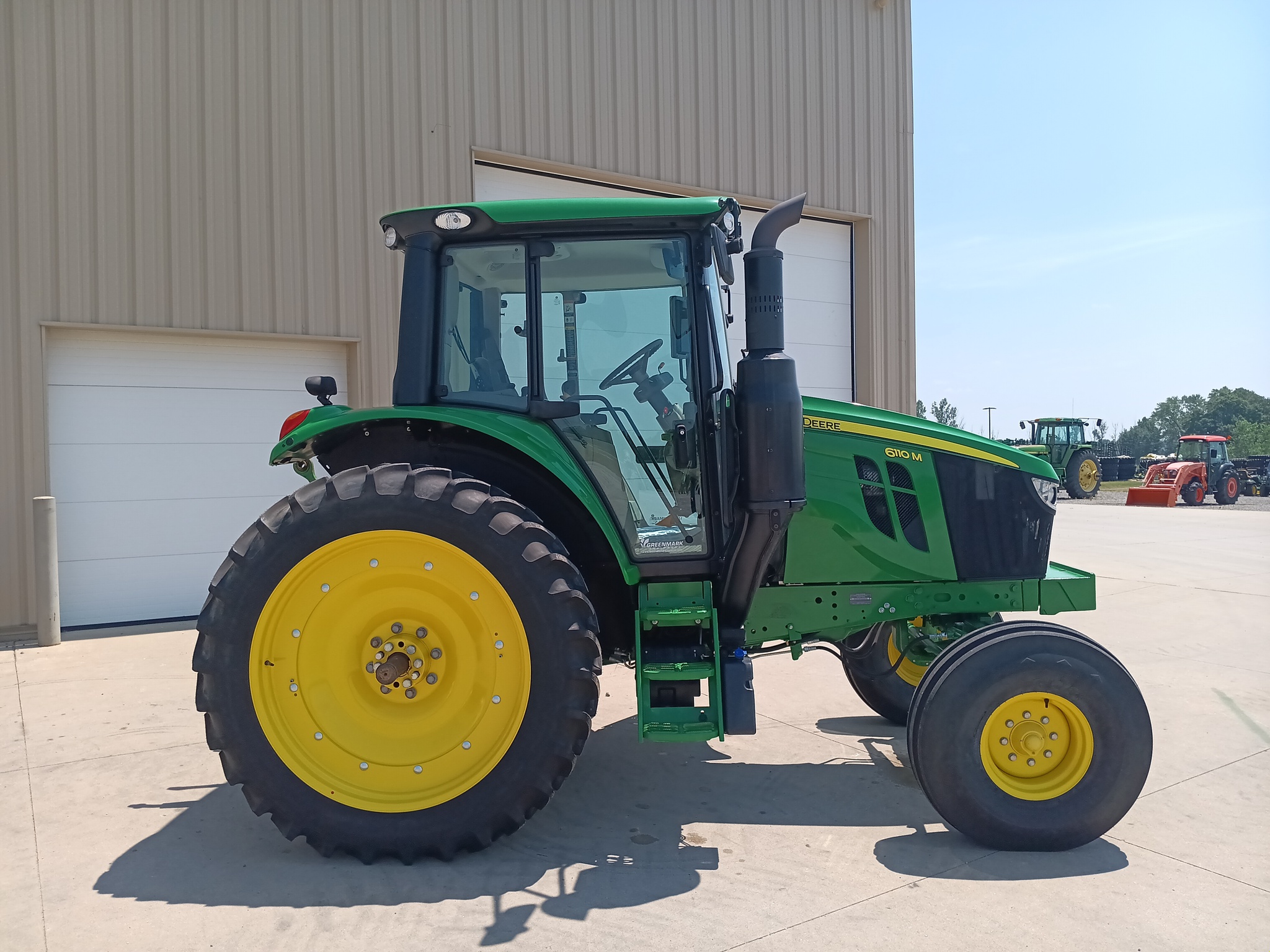 2023 John Deere 6110M Image 3