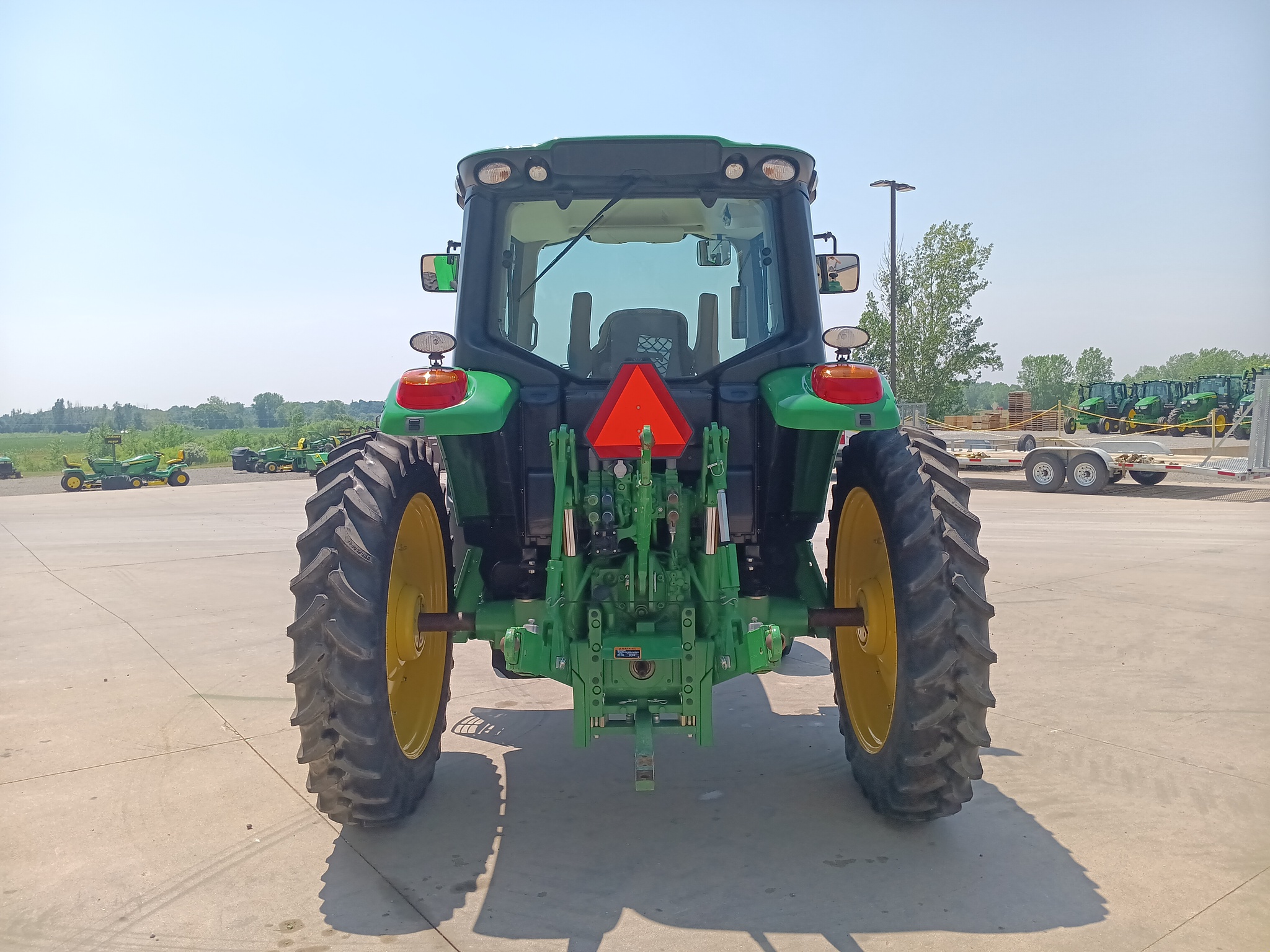 2023 John Deere 6110M Image 4