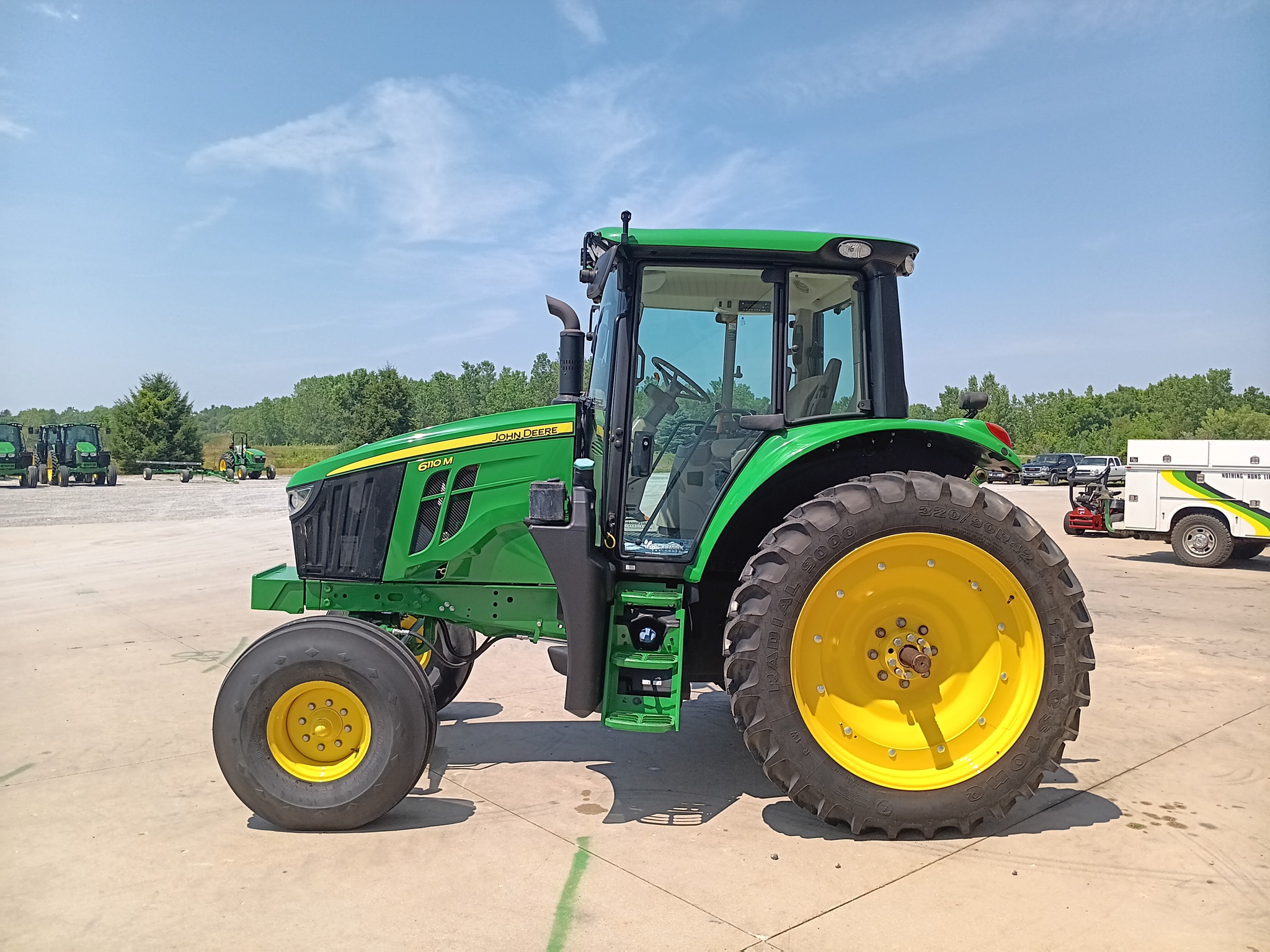 2023 John Deere 6110M Image 6