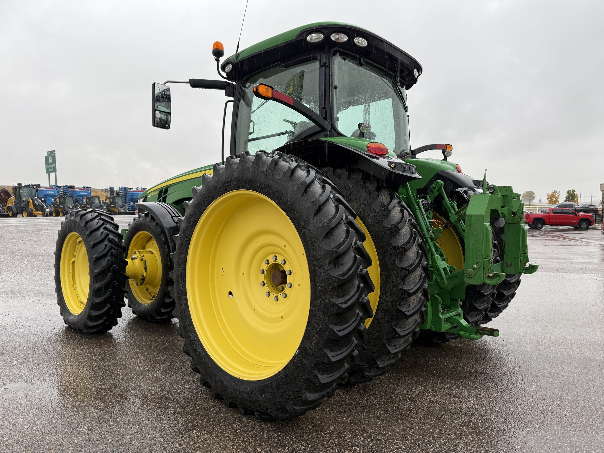 2019 John Deere 8295R Image 3