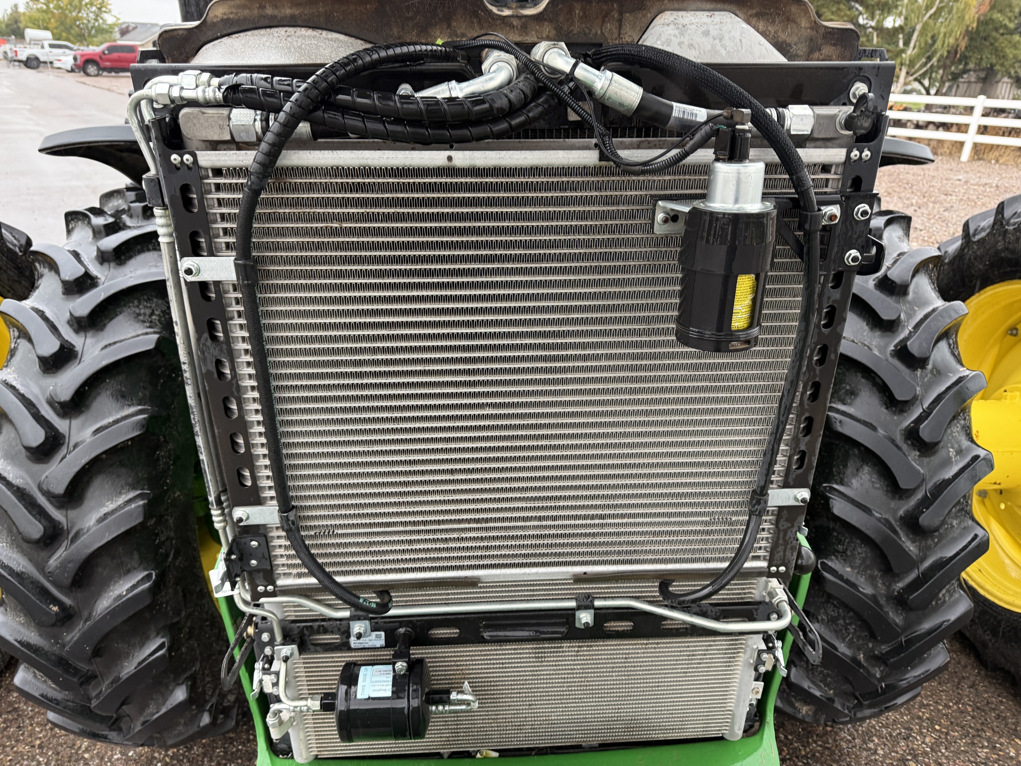 2019 John Deere 8295R Image 22