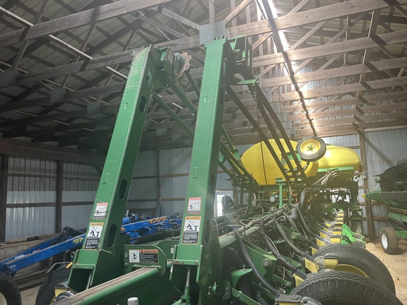 Photo of 2009 John Deere 1770NT CCS