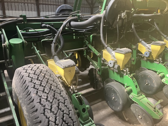 Photo of 2009 John Deere 1770NT CCS