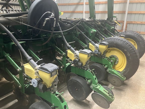 Photo of 2009 John Deere 1770NT CCS