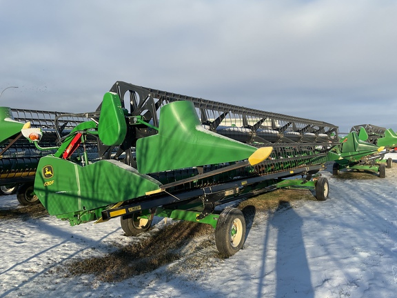 Used 2020 John Deere 630F Combine Platforms at Horizon Ag & Turf in Westlock, AB - Photo3
