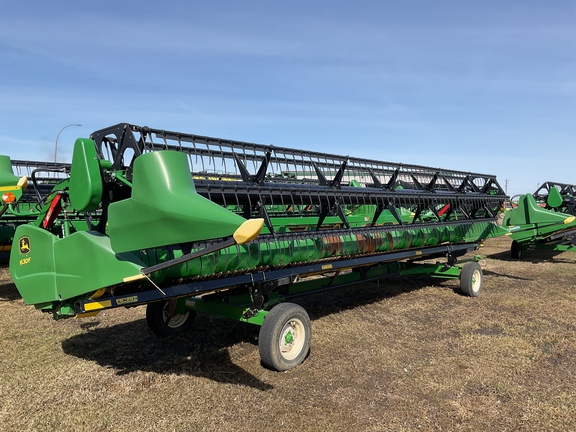 Used 2020 John Deere 630F Combine Platforms at Horizon Ag & Turf in Westlock, AB - Photo2