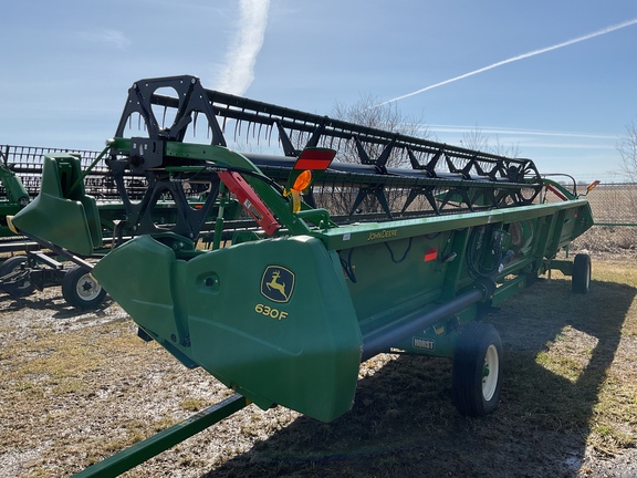 Used 2020 John Deere 630F Combine Platforms at Horizon Ag & Turf in Westlock, AB - Photo3