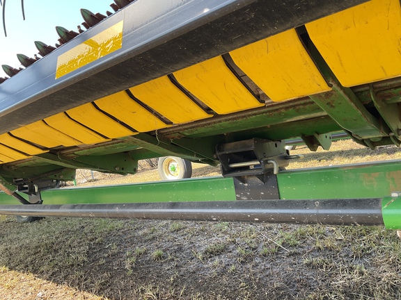 Used 2020 John Deere 630F Combine Platforms at Horizon Ag & Turf in Westlock, AB - Photo6