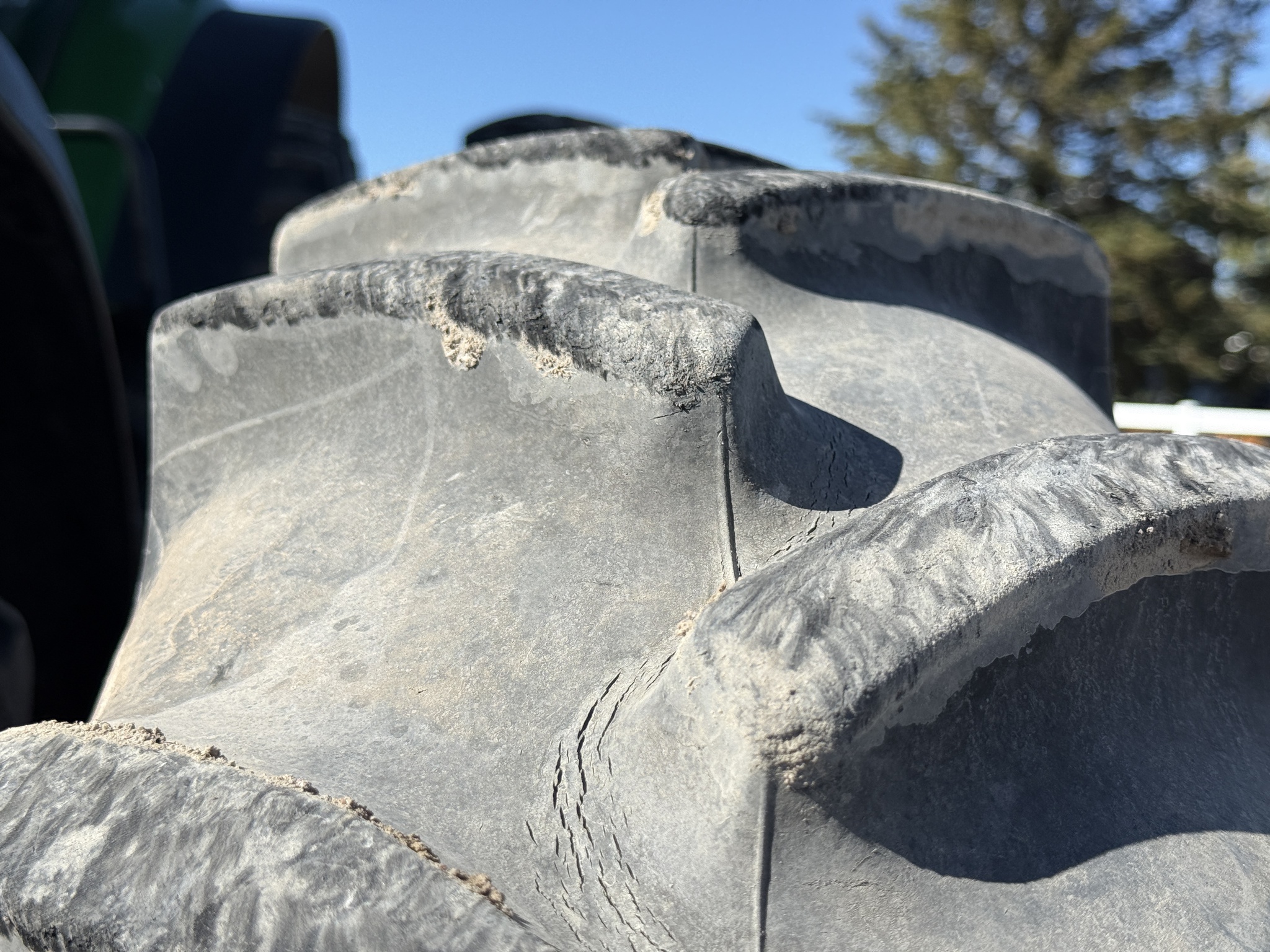 2018 John Deere 8370R Image 28