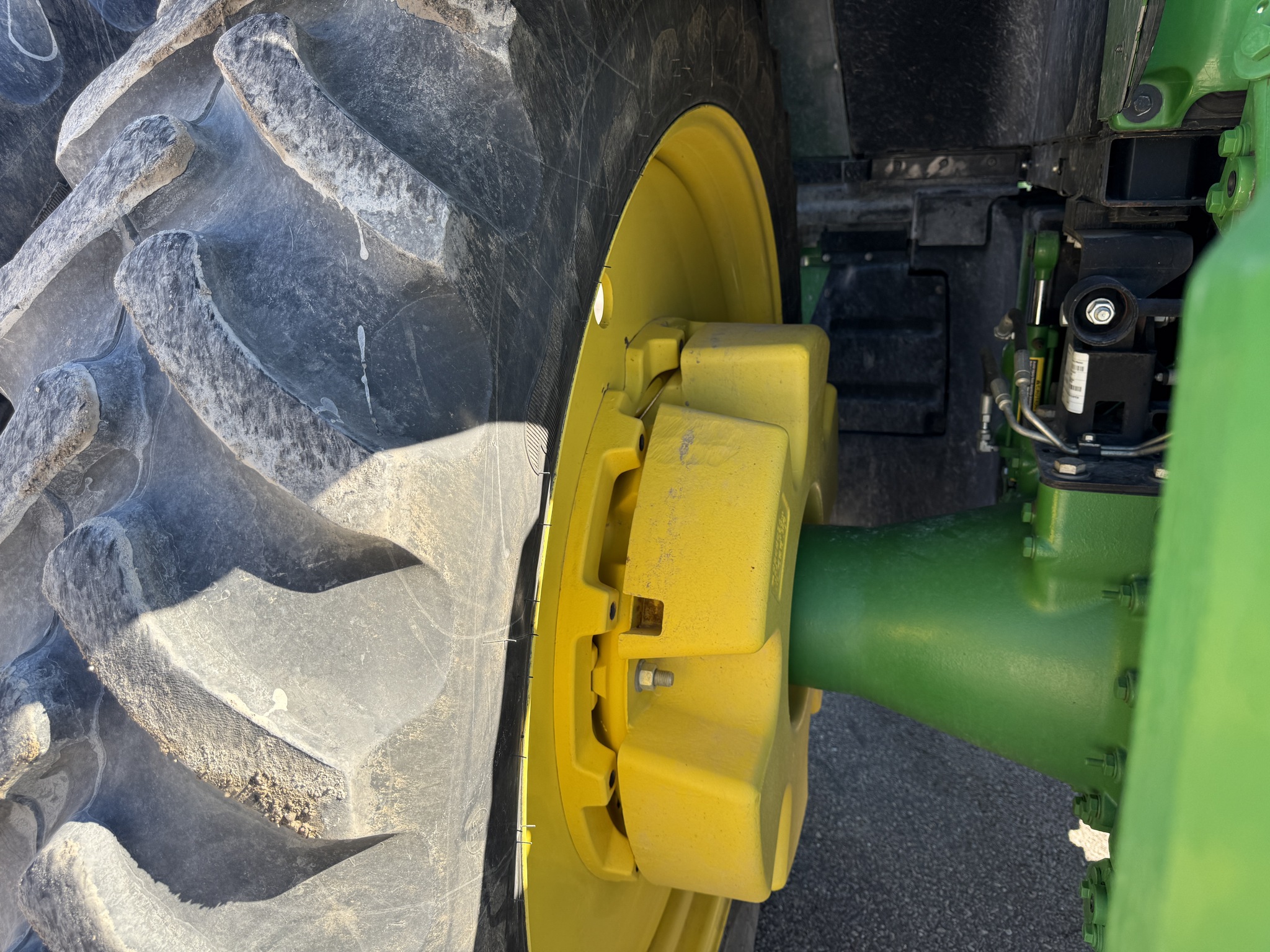 2018 John Deere 8370R Image 44