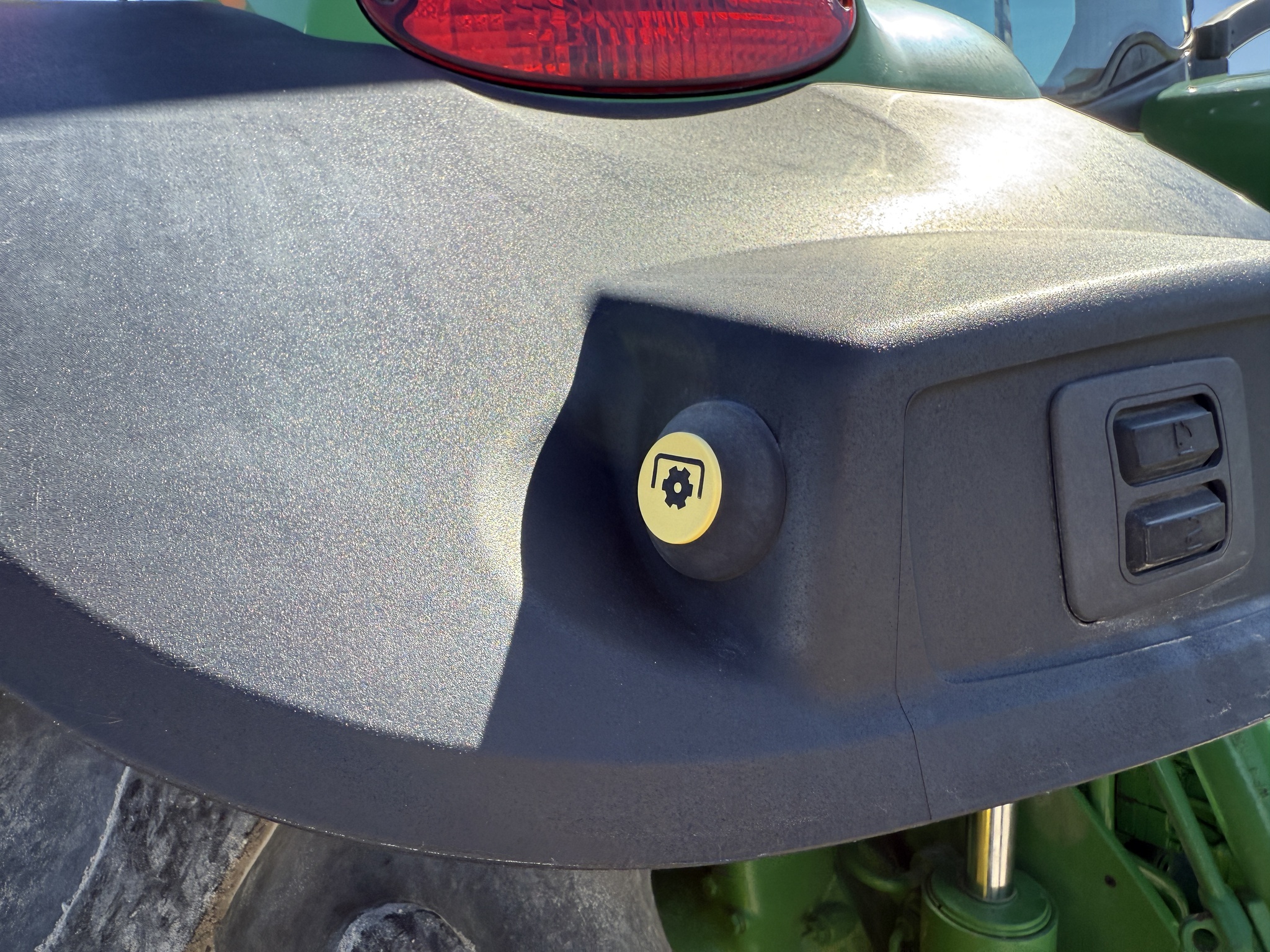 2018 John Deere 8370R Image 45