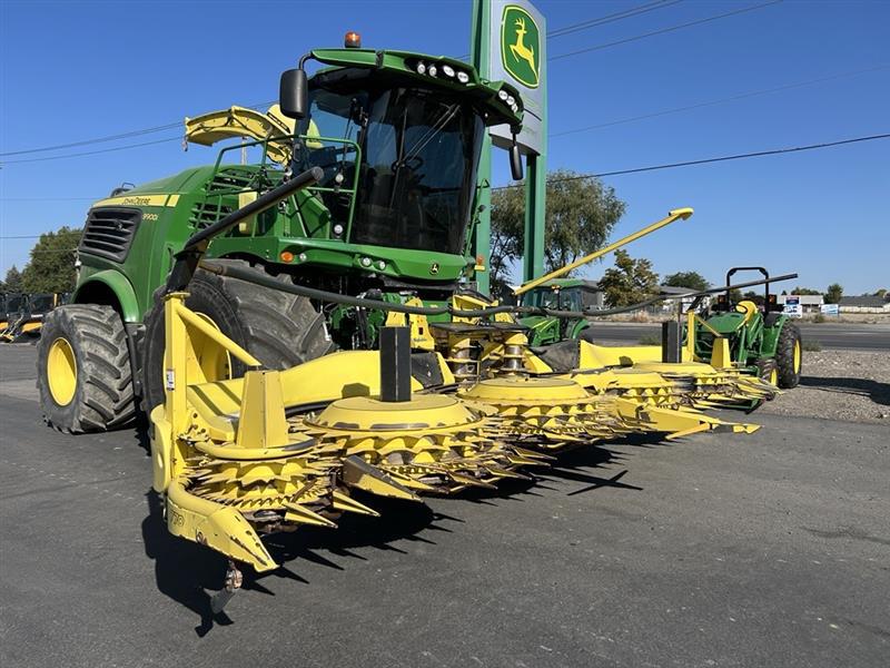 2022 John Deere 770 Image 3