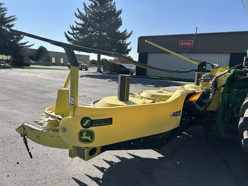 2022 John Deere 770 Image 5