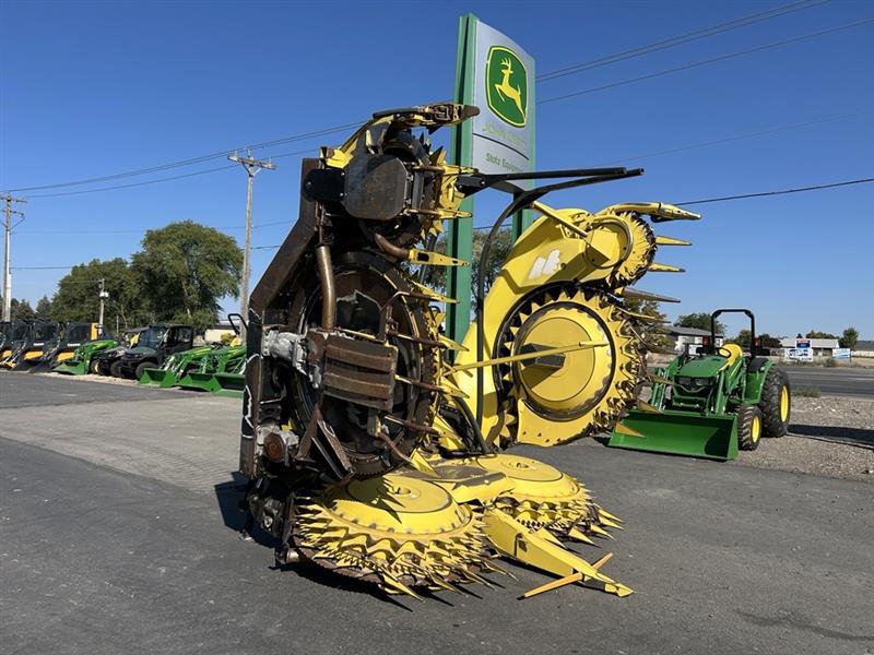 2022 John Deere 770 Image 10