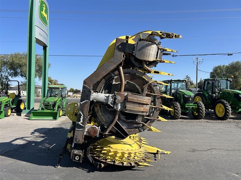 2022 John Deere 770 Image 11