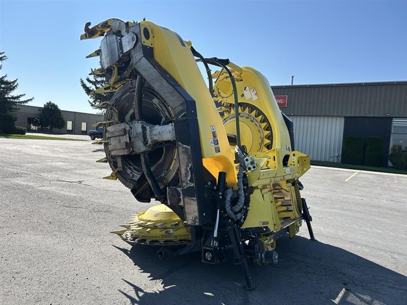 2022 John Deere 770 Image 14