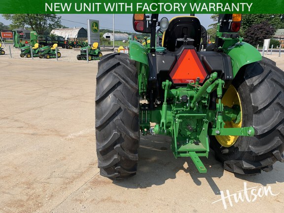 Photo of 2024 John Deere 5075E
