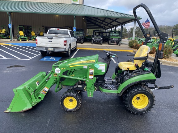 2021 John Deere 1025R Photo 2